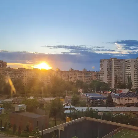 в жк приморські сади,15 хв від моря пішки אודסה